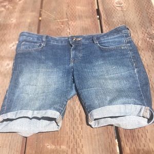Girls size 16 shorts